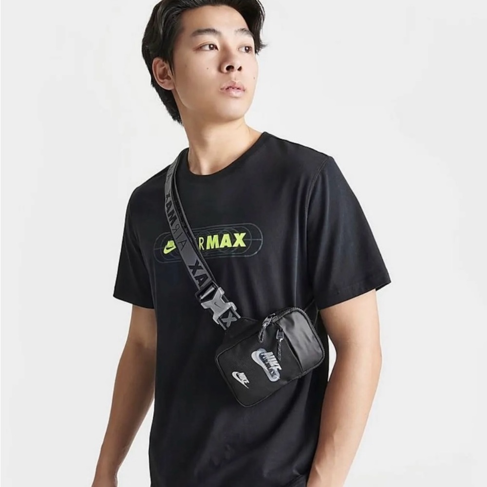 NIKE AIR MAX ESSENTIAL CROSSBODY BAG NEW